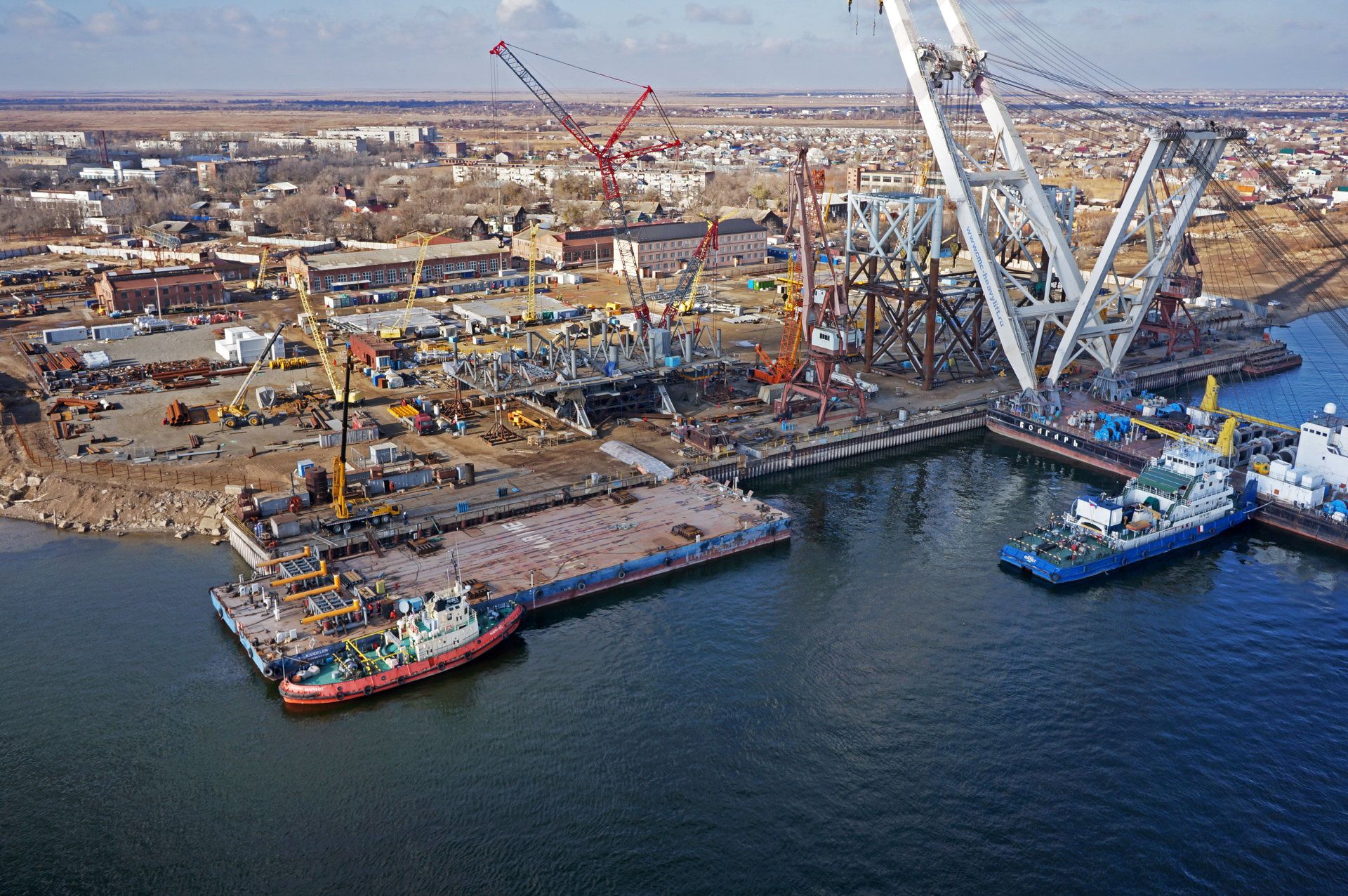 Морская стационарная платформа LAM-E и сопутствующие подводные трубопроводы — изображение №8