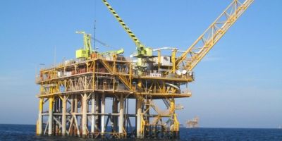 Модернизация конструкций и мощностей очистки поршнями на верхнем строении для пяти платформ на месторождениях LAM и ZHDANOV